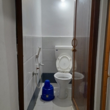 Family Room Washroom